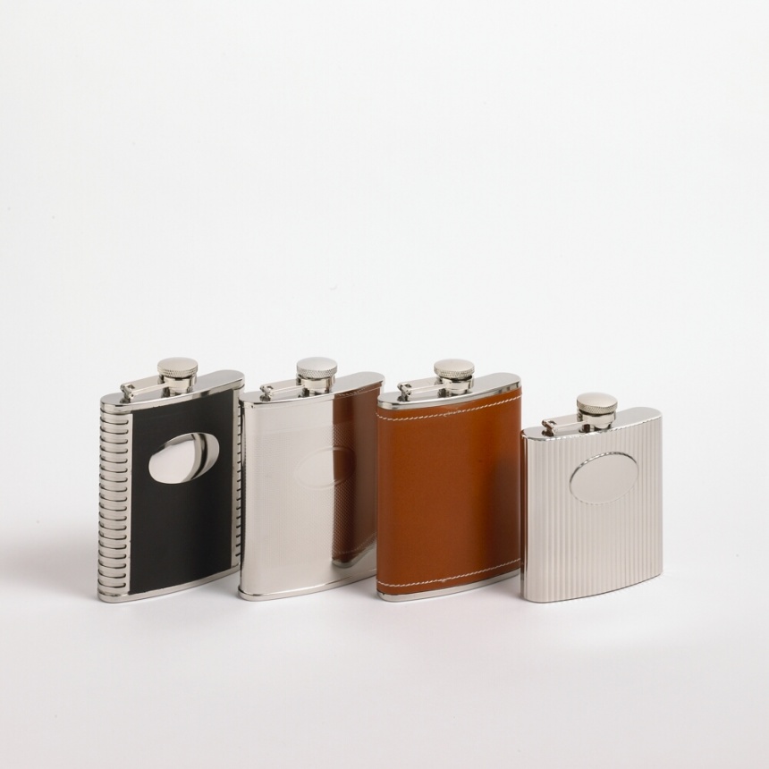 Hip flasks in Stainless steel and Pewter